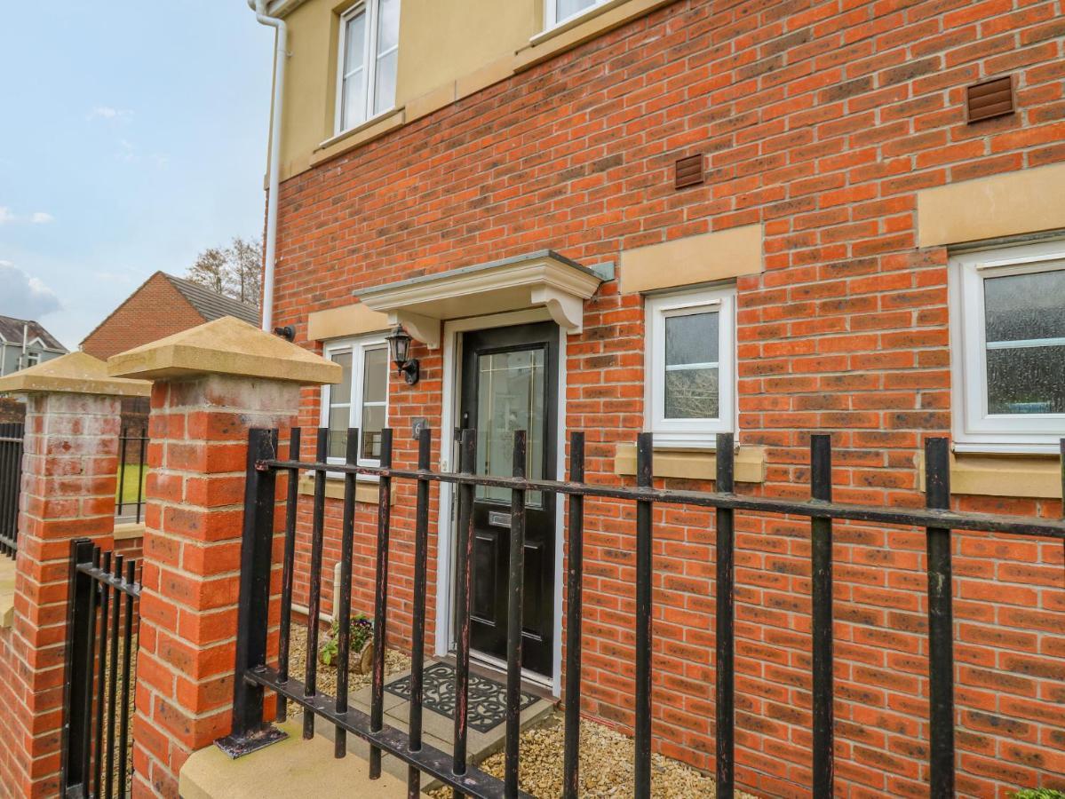 6 Erwr Brenhinoedd Vila Ammanford Exterior foto