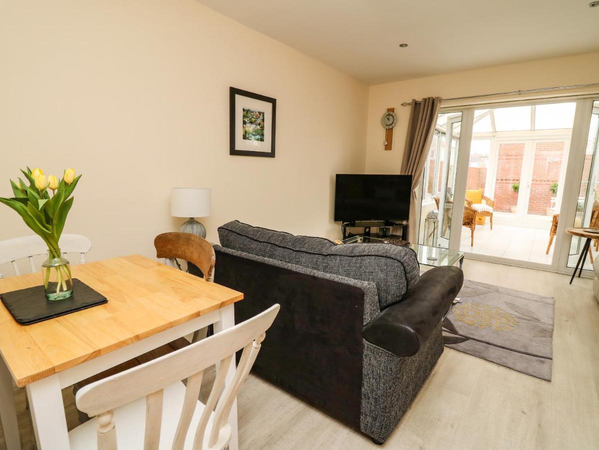 6 Erwr Brenhinoedd Vila Ammanford Exterior foto