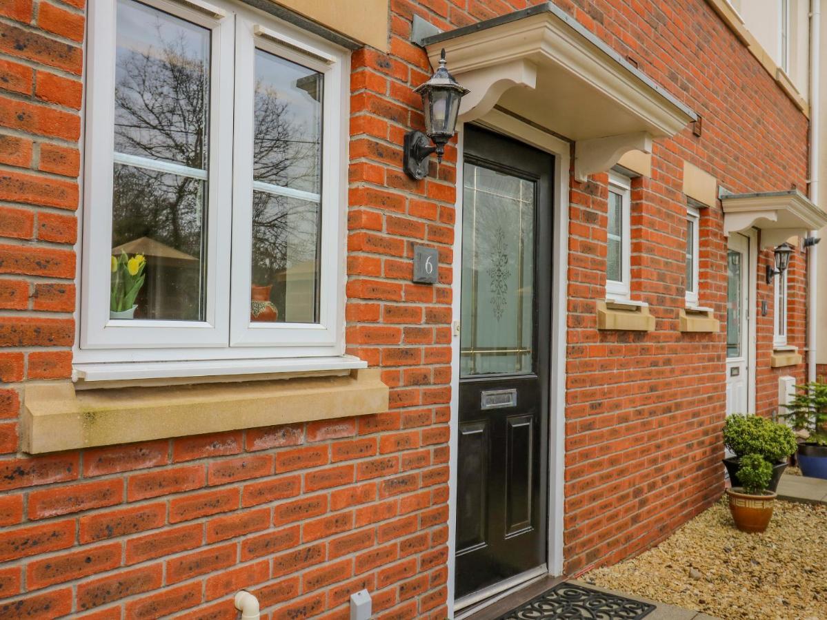 6 Erwr Brenhinoedd Vila Ammanford Exterior foto